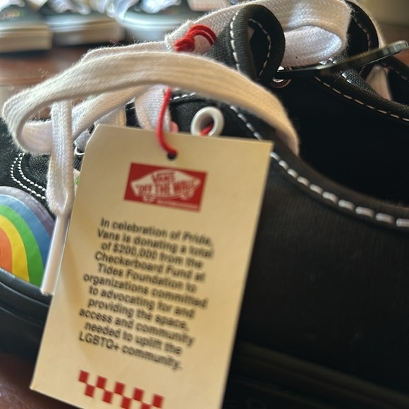 #48❤️ BNWT MENS ORIGINAL PRIDE POPCUSH SNEAKERS - Picture 10 of 11